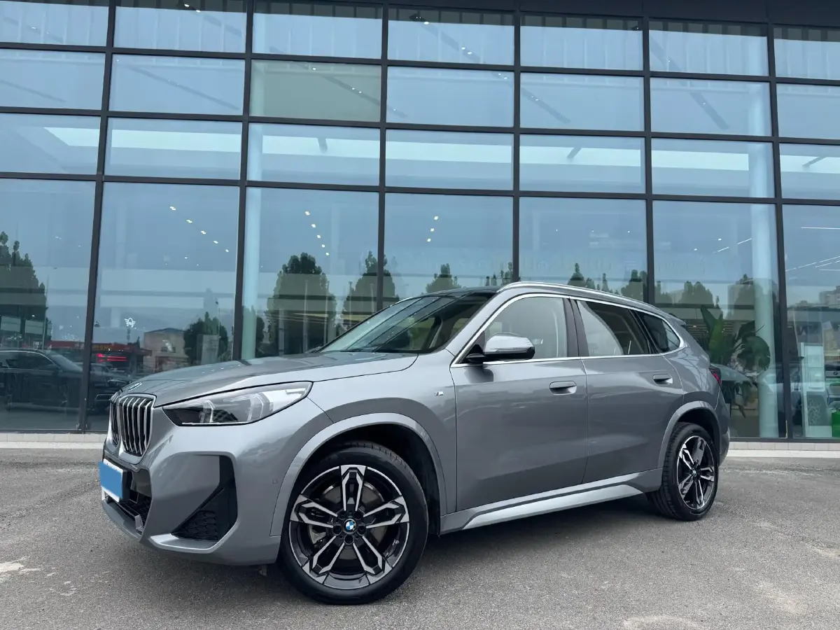 2023 BMW X1 2.0T 204HP L4 7DCT