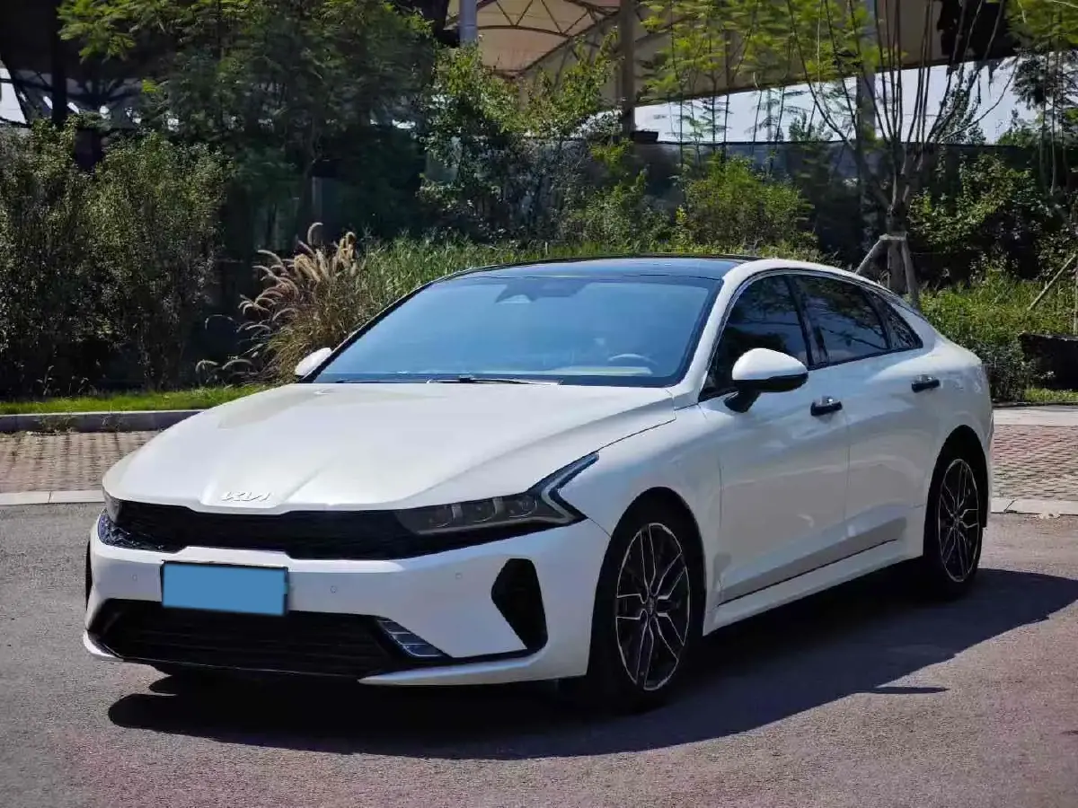 2021 Kia K5 2.0T 240HP L4 8AT