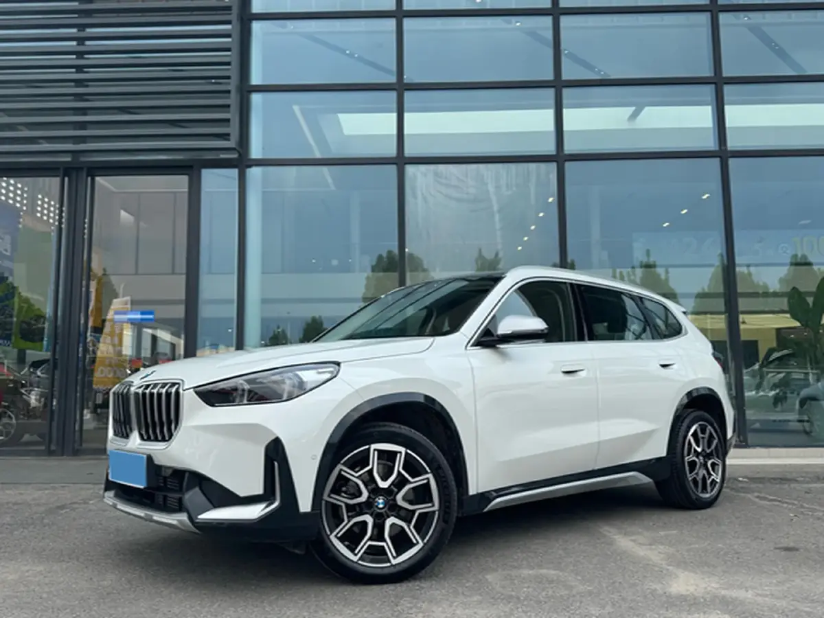 2023 BMW X1 2.0T 204HP L4 7DCT