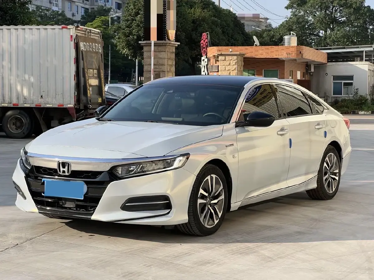 2018 Honda Accord 2.0L 146HP L4 E-CVT Hybrid