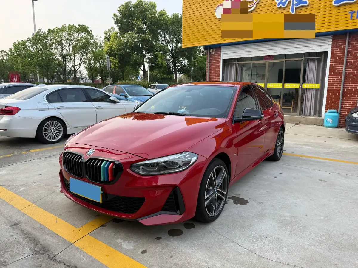 2021 BMW 1 Series 2.0T 192HP L4 7DCT