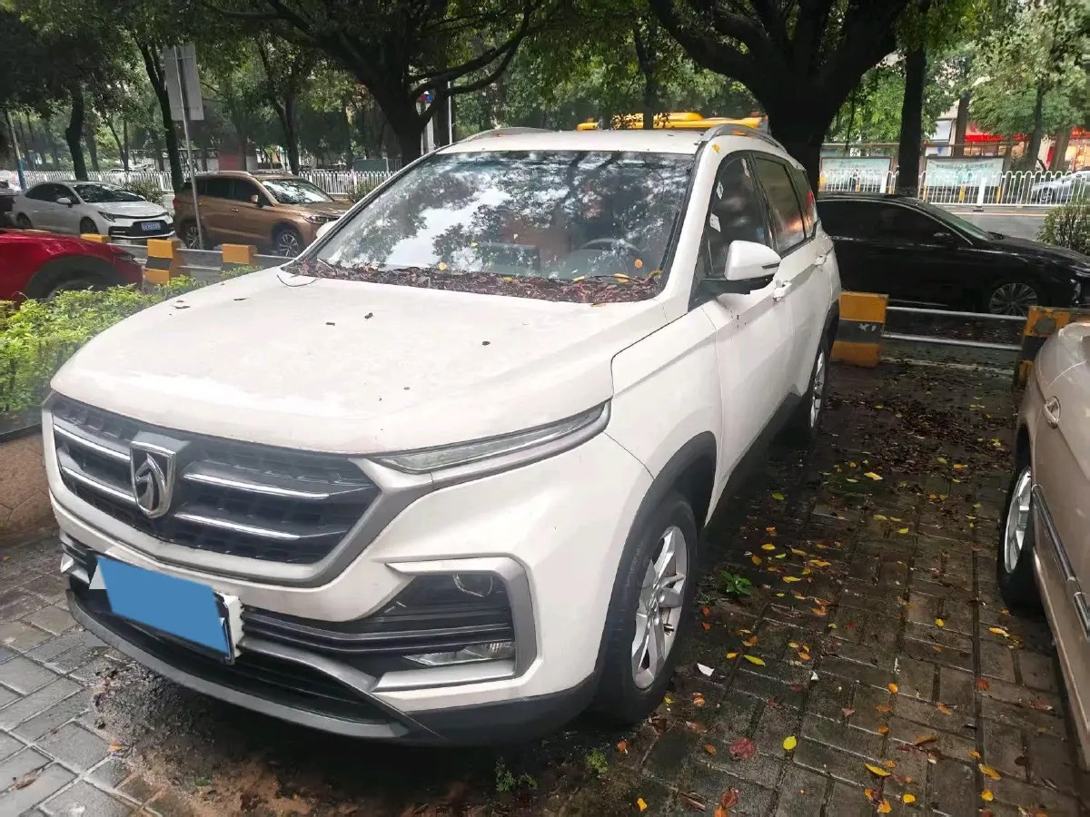 2018 BaoJun 530 1.5T 150HP L4 6MT