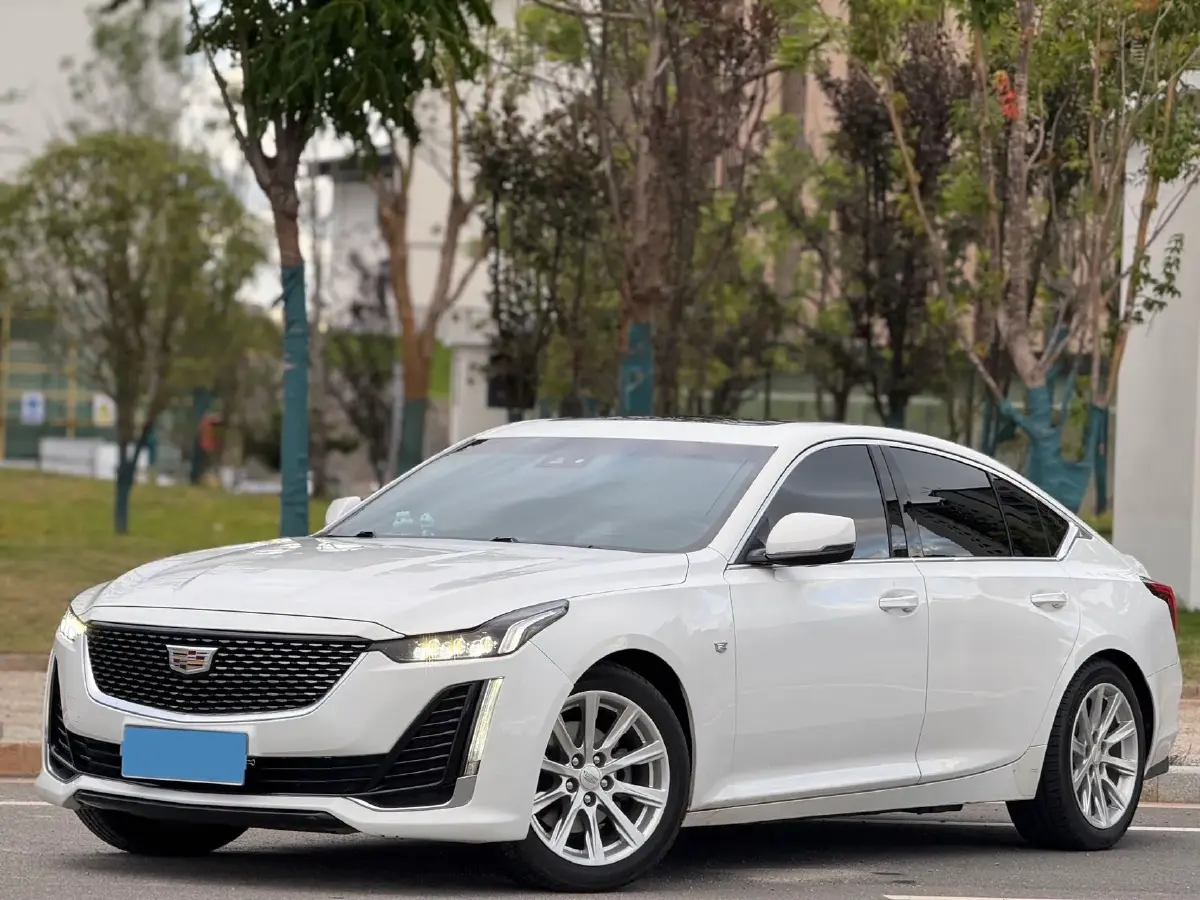 2020 Cadillac CT5 2.0T 241HP L4 10AT