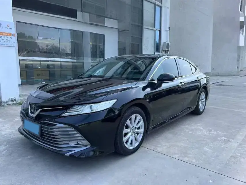 2019 Toyota Camry 2.0L 178HP L4 CVT