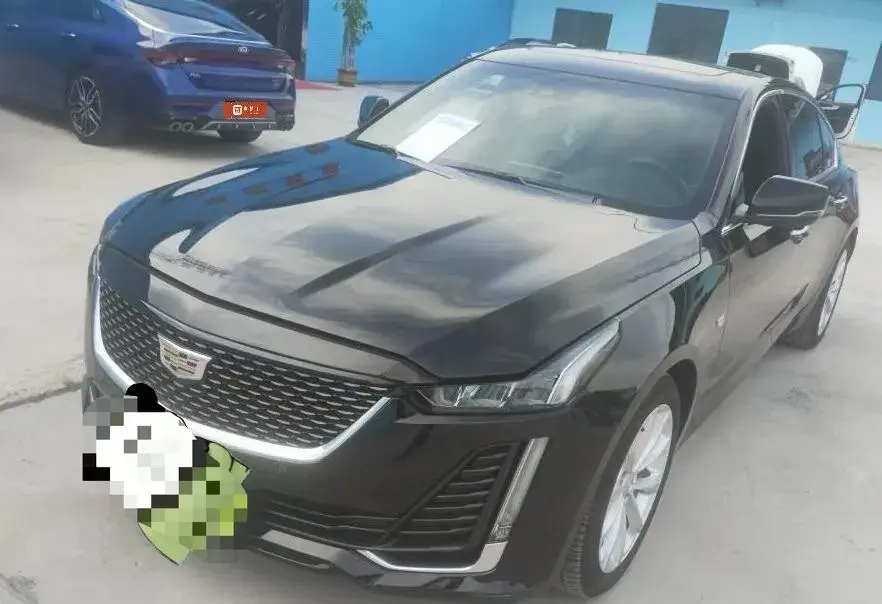 2023 Cadillac CT5 2.0T 237HP L4 10AT