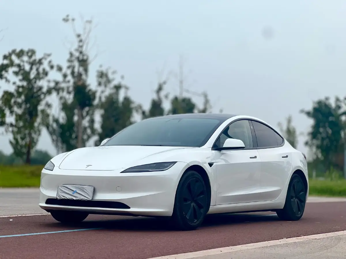 2023 Tesla Model 3 BEV 60KWH