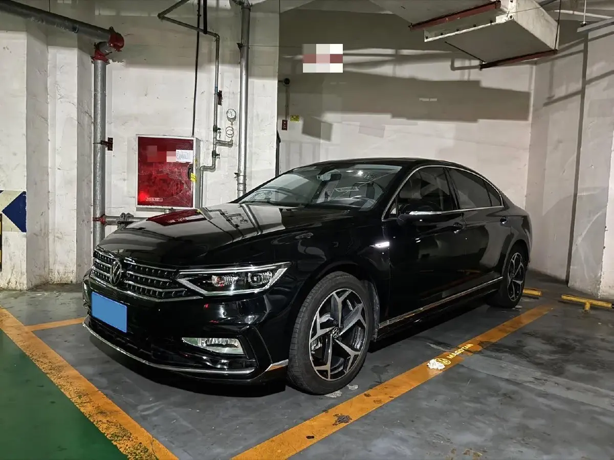 2023 Volkswagen Magotan 2.0T 186HP L4 7DCT