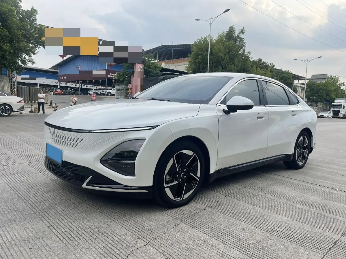 2023 WuLing XingGuang 1.5L 106HP L4 E-CVT PHEV 20.5KWH