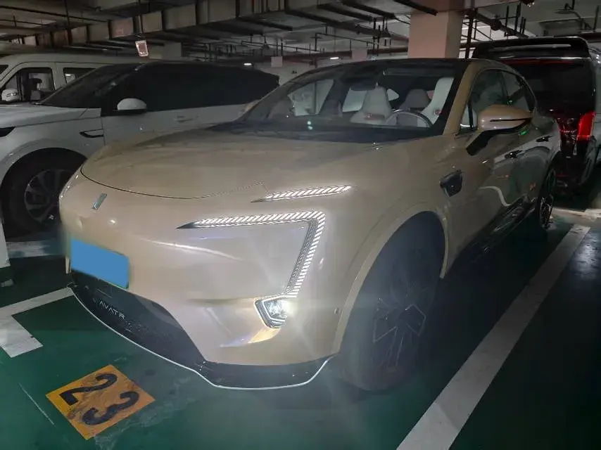 2024 Avatr 11 BEV 90KWH