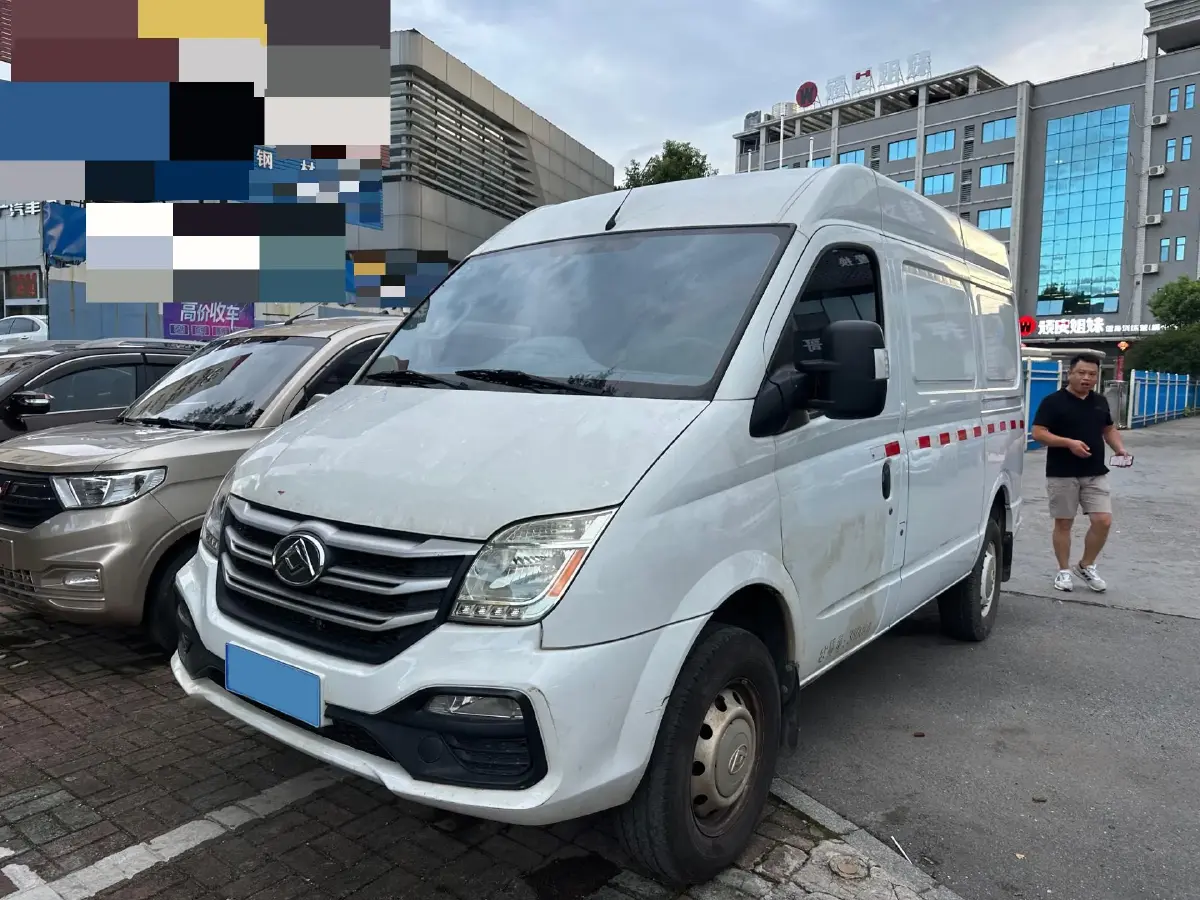 2021 MAXUS XinTu V80 2.0T 127HP L4 6MT