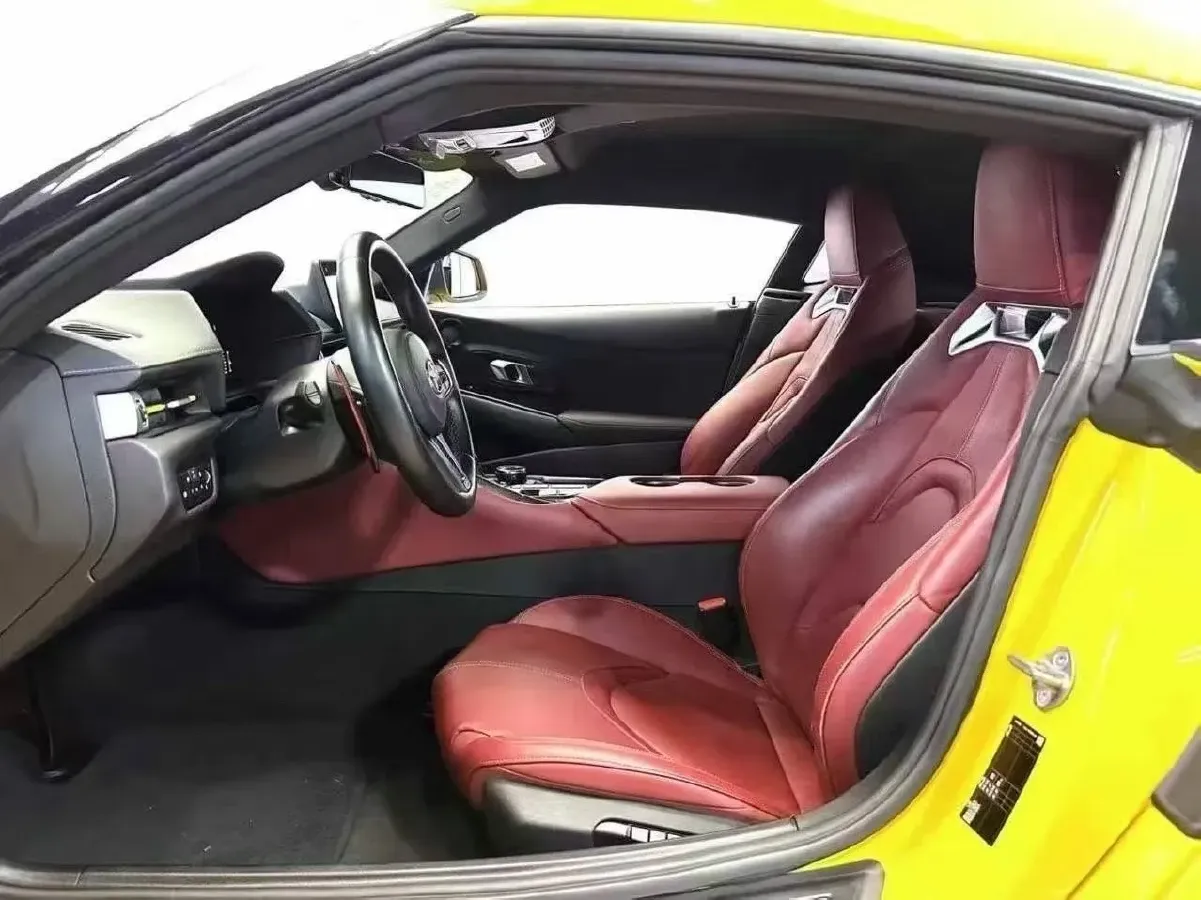 2021 Toyota Supra 2.0T 197HP L4 8AT,autocango,china used car exporter,china ev exporter,chinese used car exporter,chinese used ev exporter