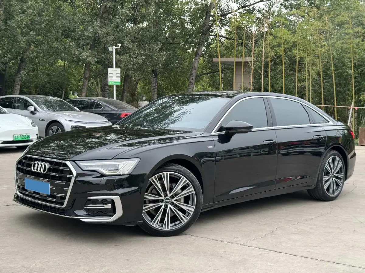 2023 Audi A6L 2.0T 190HP L4 7DCT