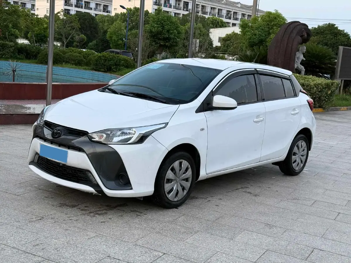 2019 Toyota Yaris L 1.5L 110HP L4 CVT