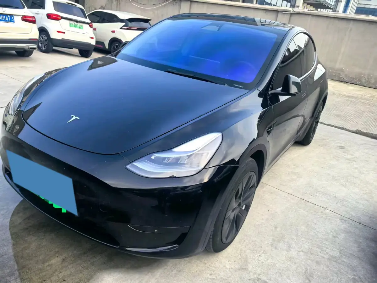 2022 Tesla Model Y BEV 60KWH