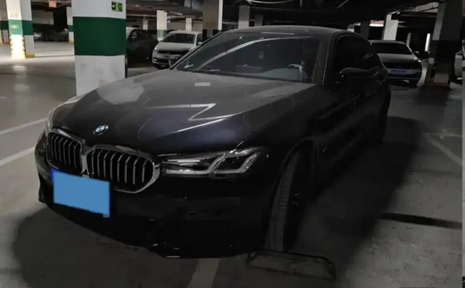 2022 BMW 5 Series 2.0T 184HP L4 8AT