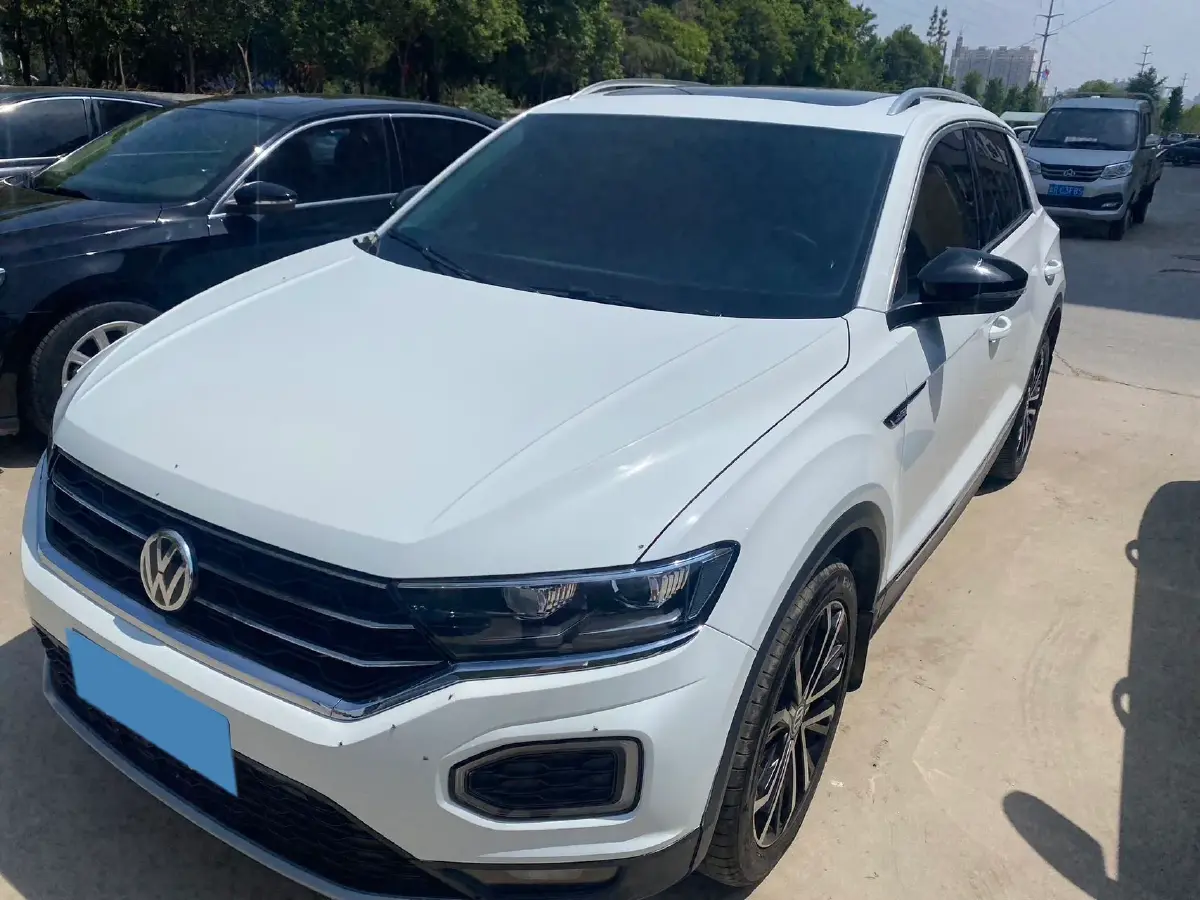2020 Volkswagen T-Roc 1.4T 150HP L4 7DCT