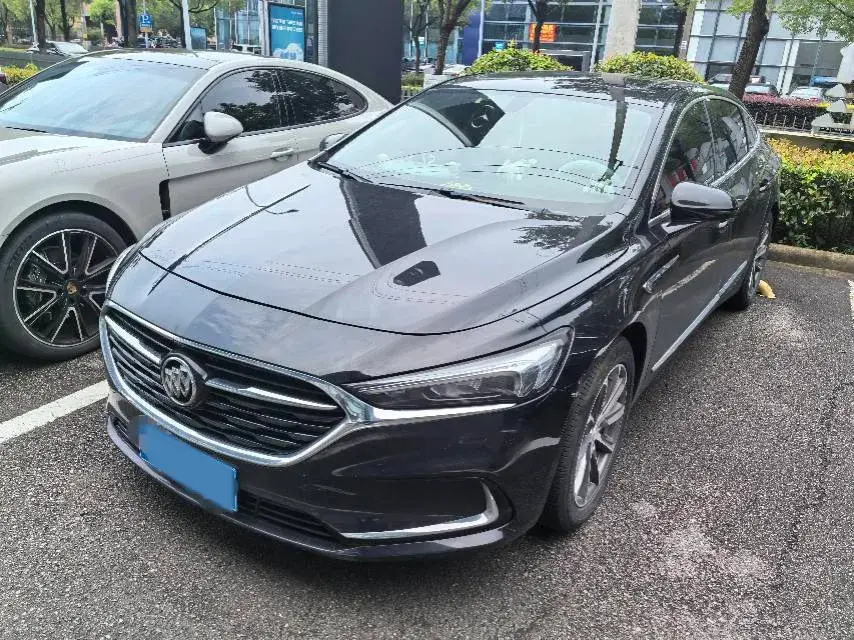 2020 Buick Larcosse 2.0T 237HP L4 9AT