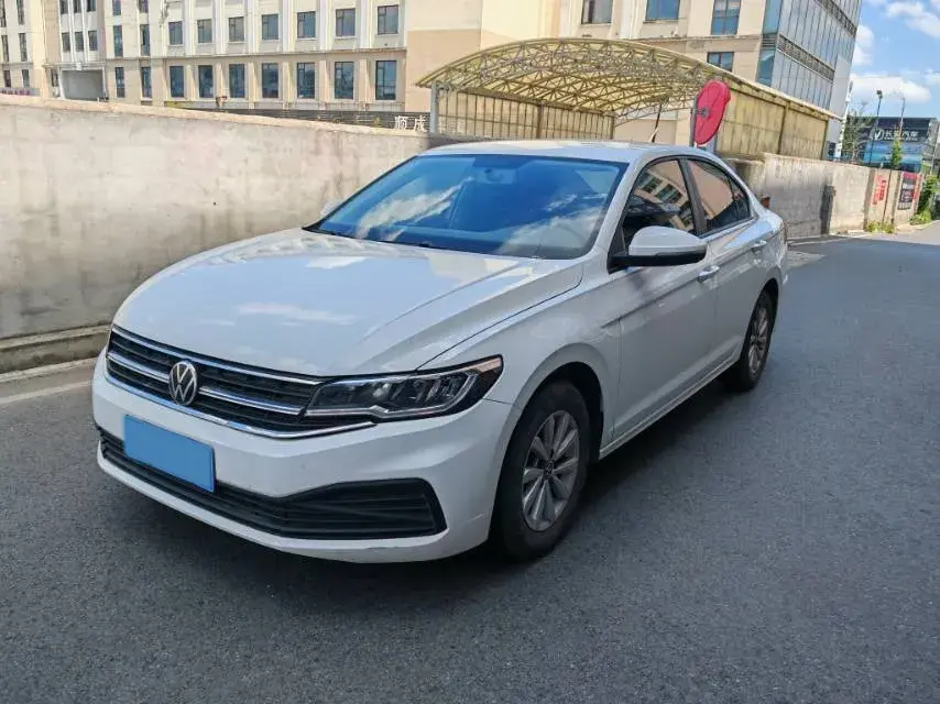 2021 Volkswagen Bora 1.5L 113HP L4 6AT