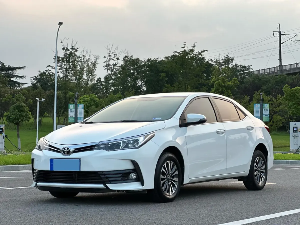 2018 Toyota Corolla 1.2T 116HP L4 CVT