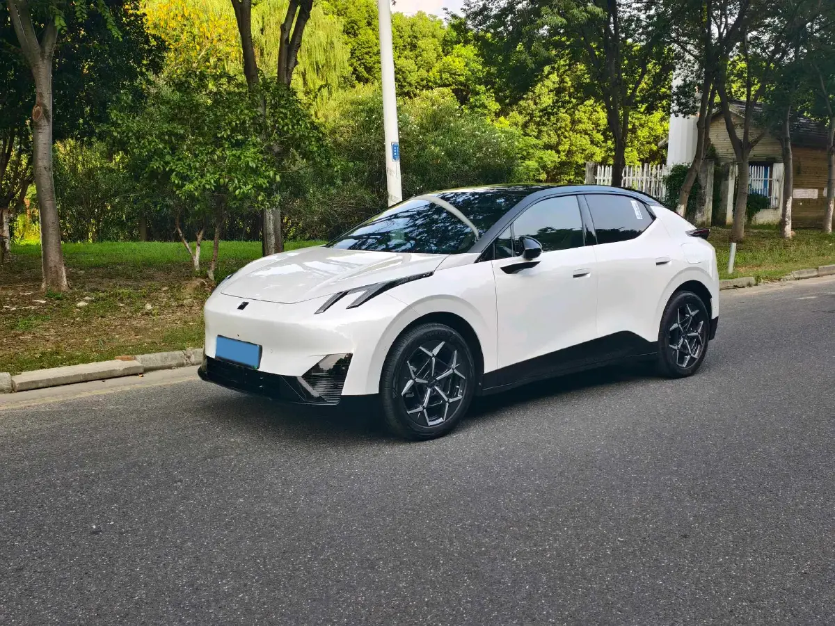 2025 LYNK&CO Z20 BEV 61.47KWH