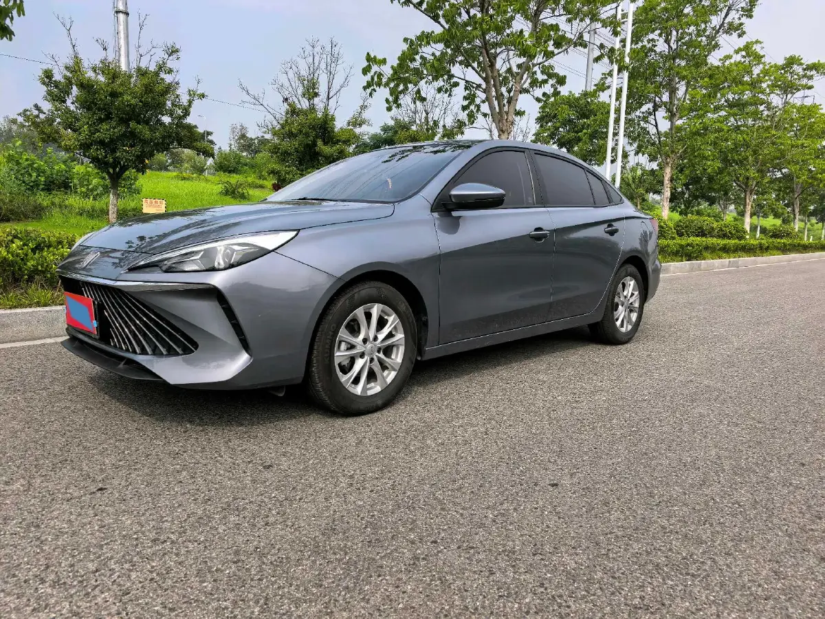 2023 Roewe i5 1.5L 129HP L4 5MT