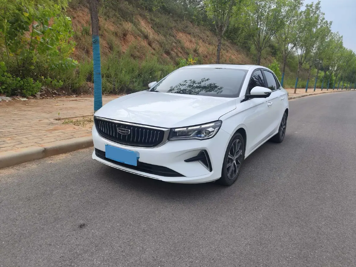 2022 Geely Emgrand L 1.4T 141HP L4 CVT