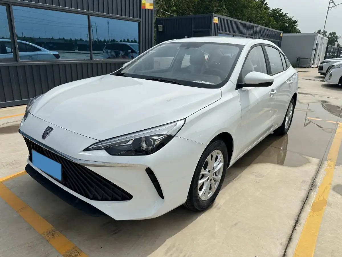 2023 Roewe i5 1.5L 129HP L4 5MT