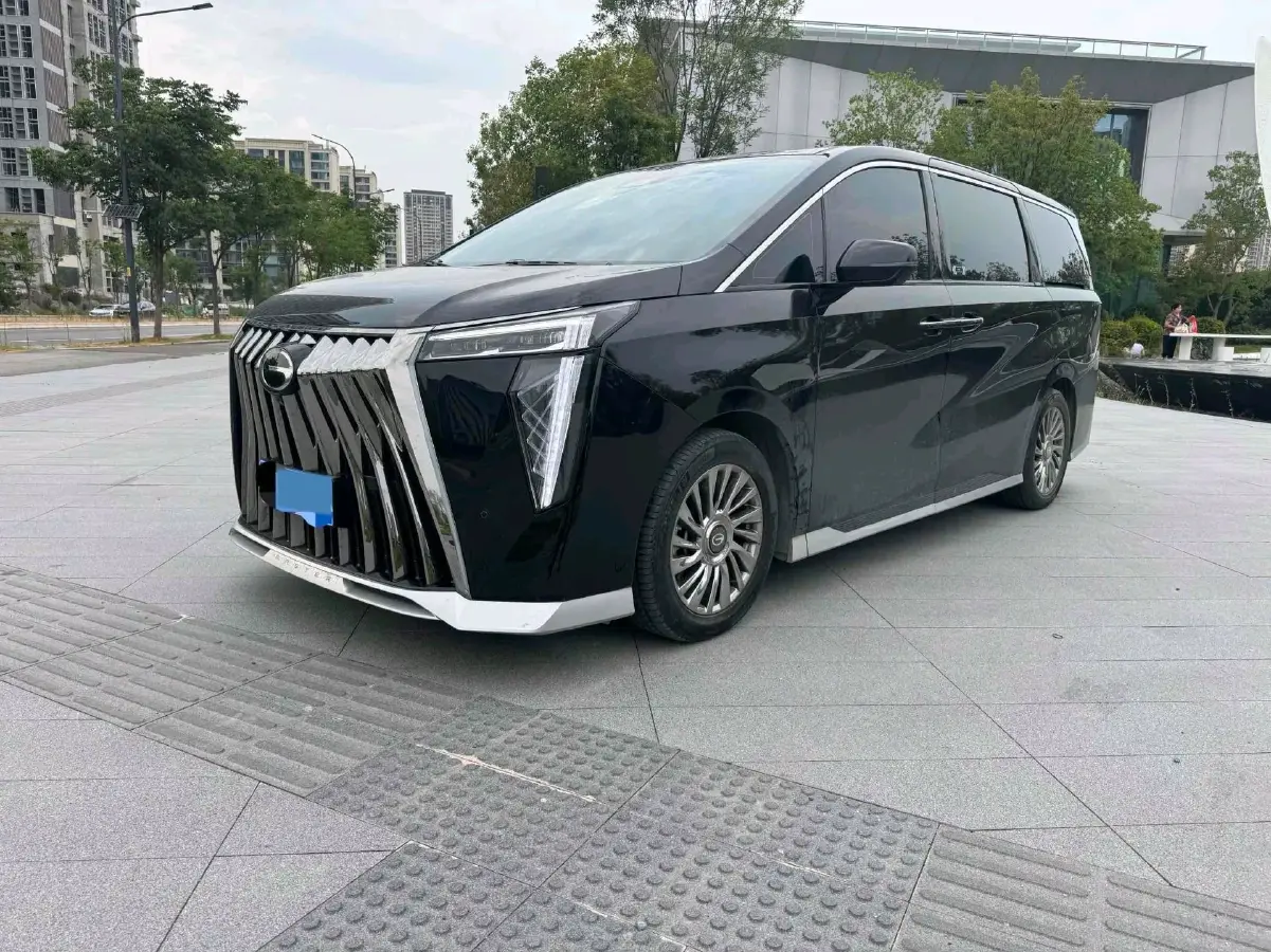 2023 GAC Trumpchi M8 2.0T 252HP L4 8AT