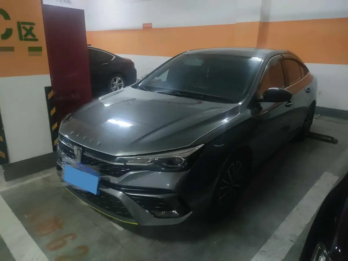 2021 Roewe i5 1.5L 120HP L4 5MT