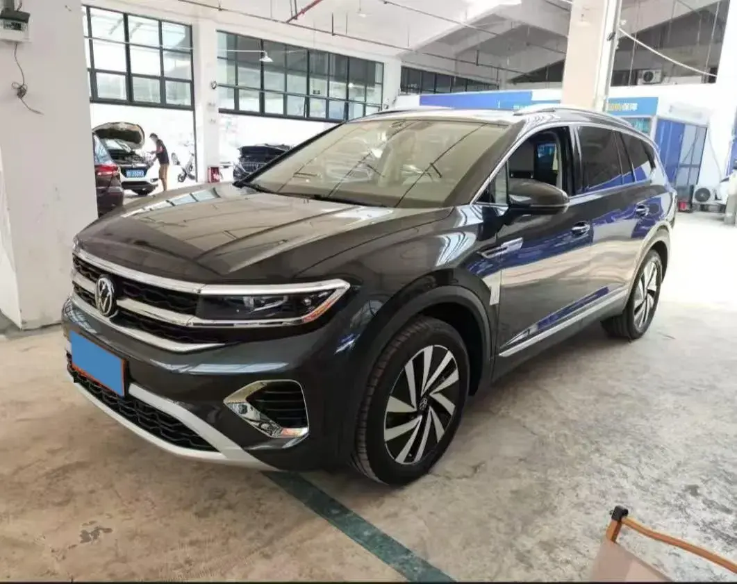2022 Volkswagen Talagon 2.0T 220HP L4 7DCT