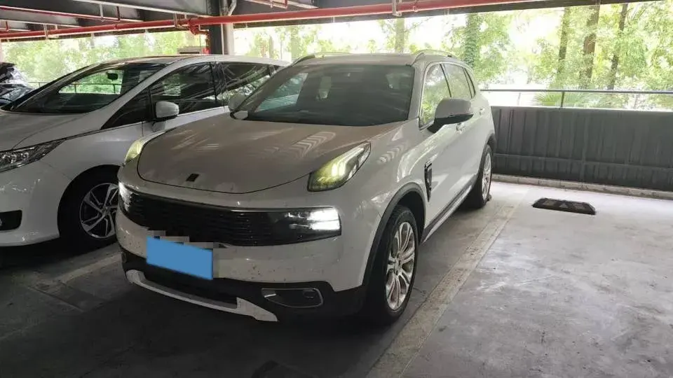 2018 LYNK&CO 01 2.0T 190HP L4 6AT