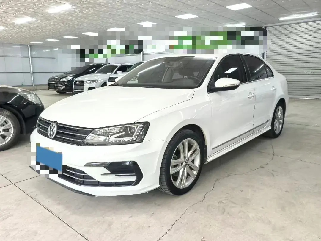 2018 Volkswagen Sagitar 1.4T 150HP L4 7DCT