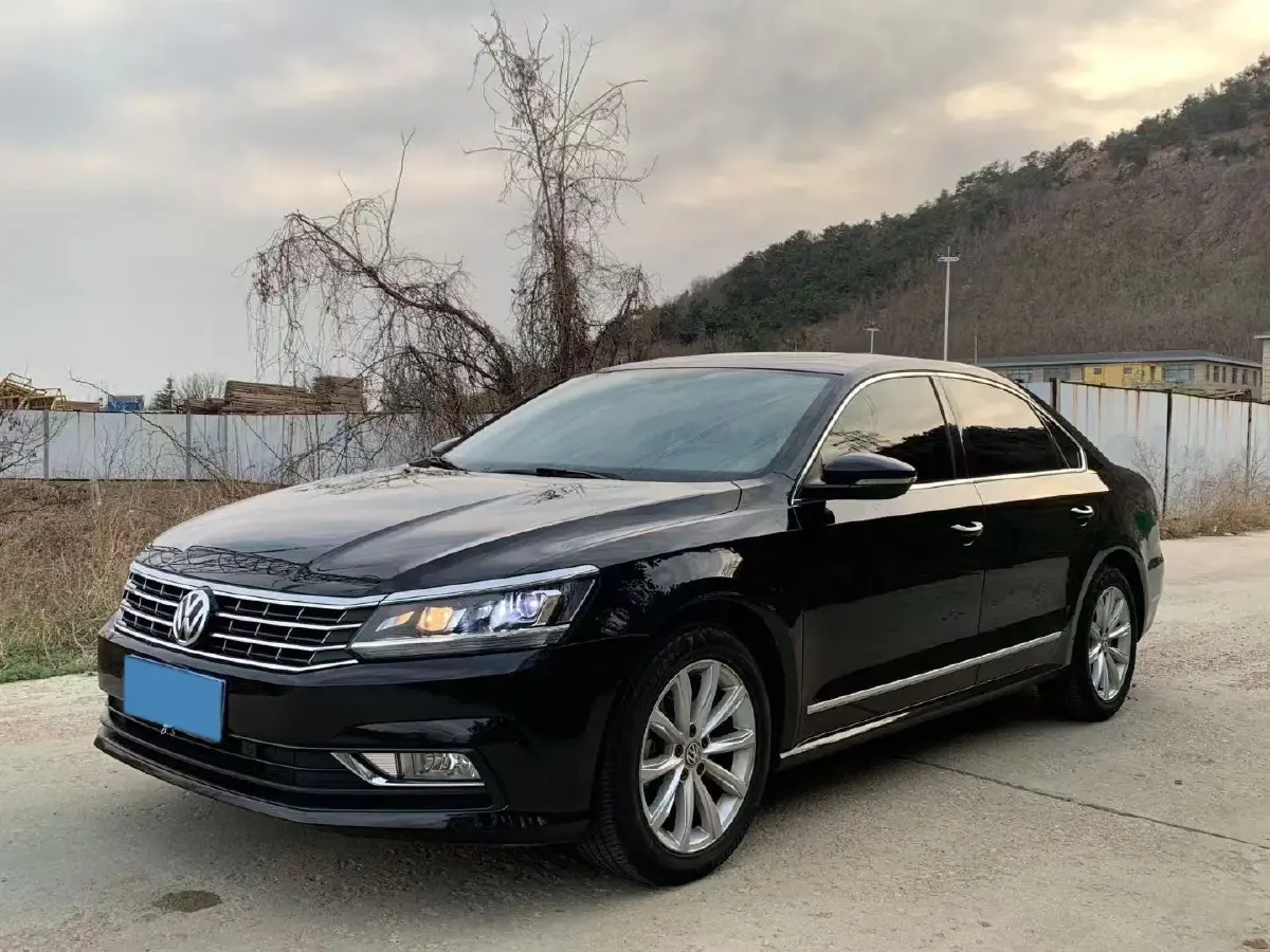 2017 Volkswagen Passat 1.8T 180HP L4 7DCT