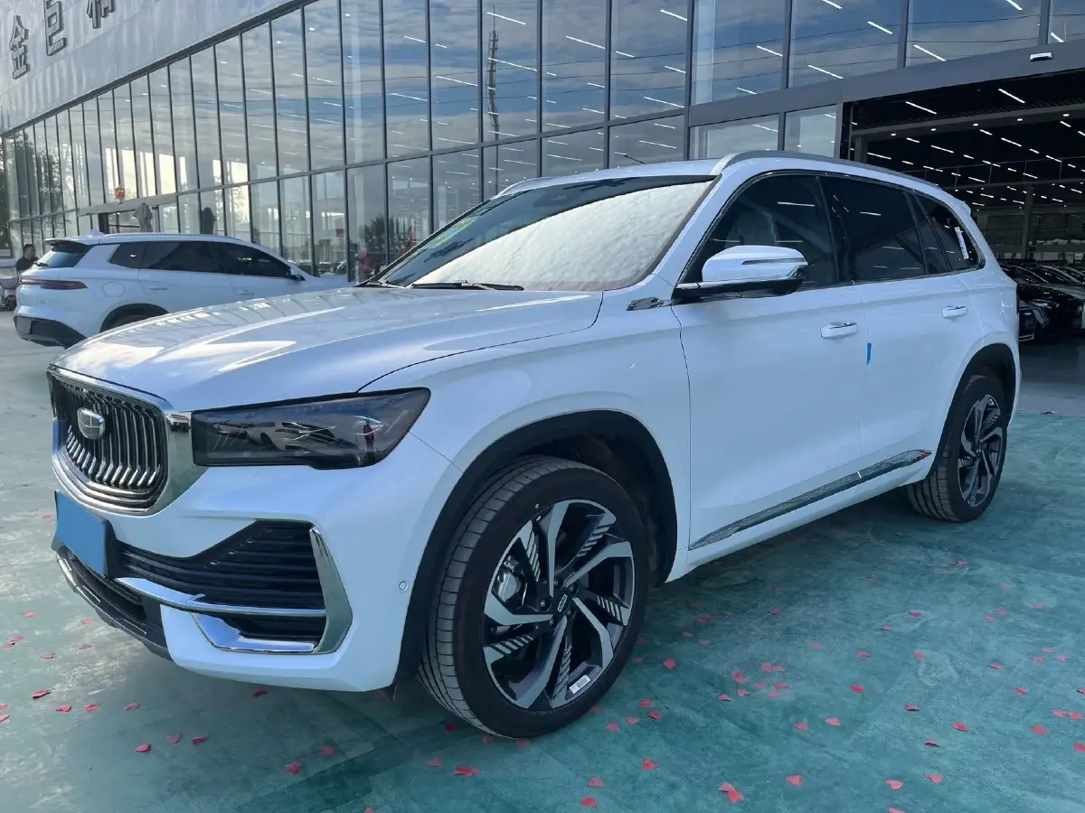 2021 Geely Monjaro 2.0T 238HP L4 8AT