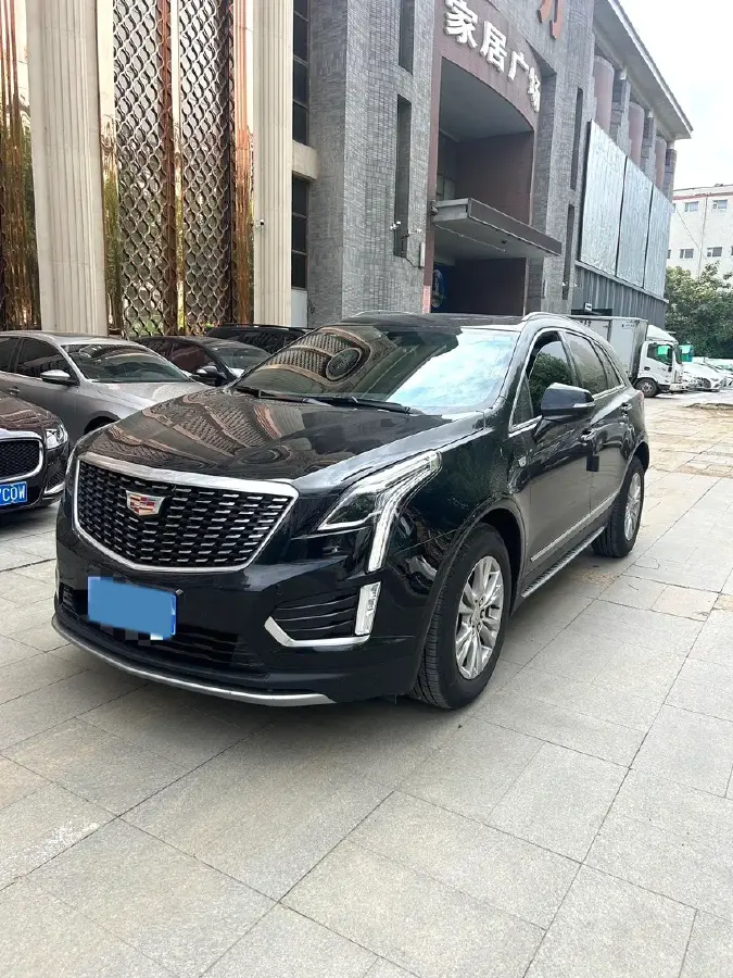 2022 Cadillac XT5 2.0T 237HP L4 9AT