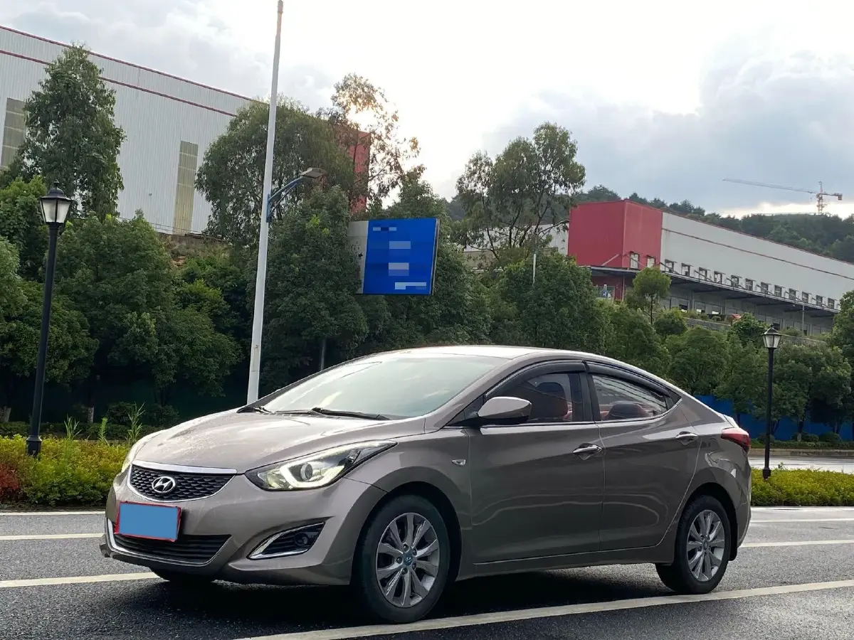 2016 Hyundai Elantra 1.6L 128HP L4 6AT