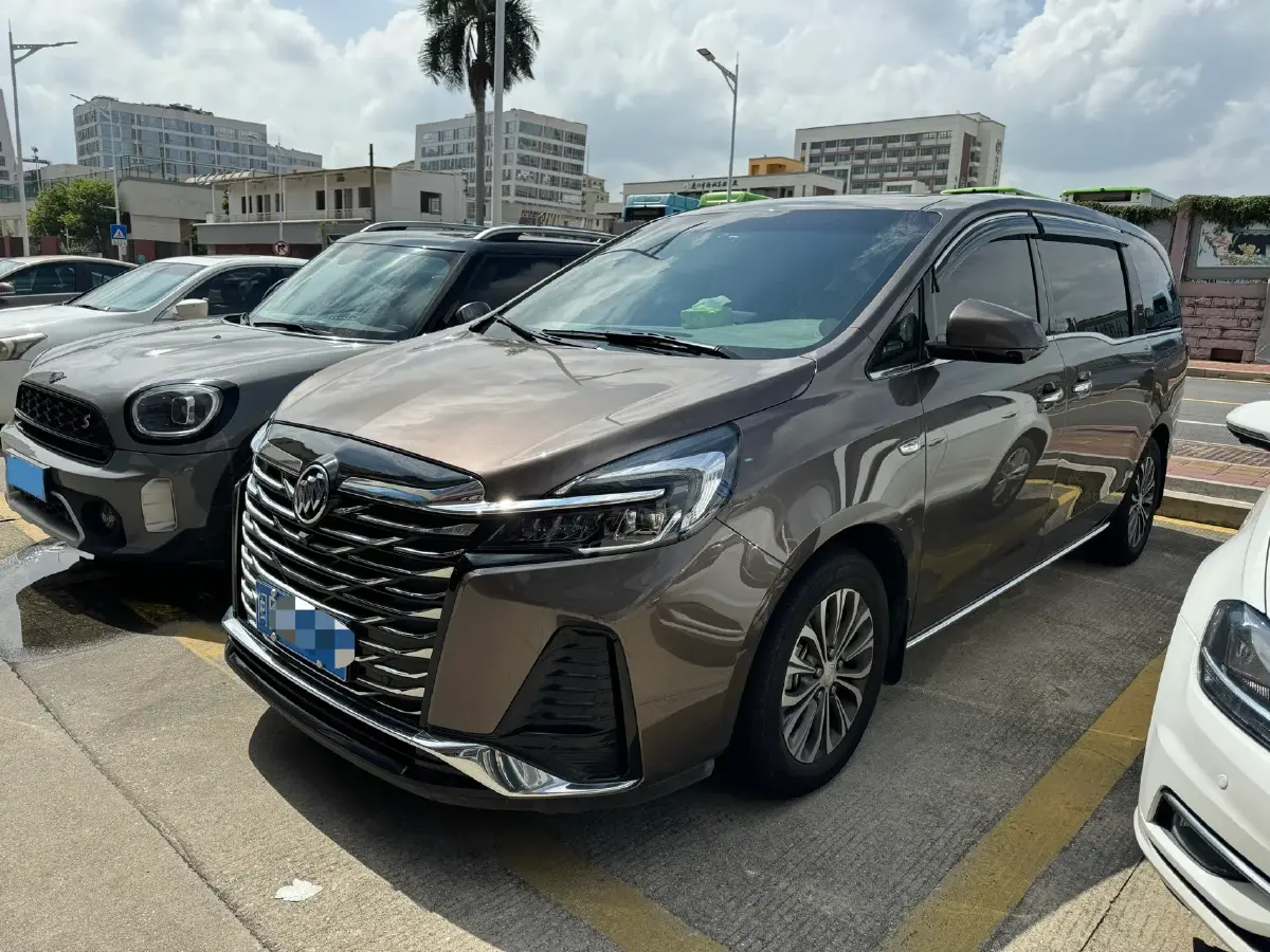 2023 Buick GL8 2.0T 237HP L4 9AT