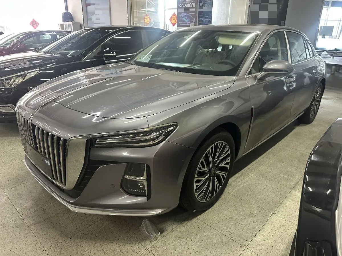 2024 HongQi H5 2.0T 224HP L4 8AT