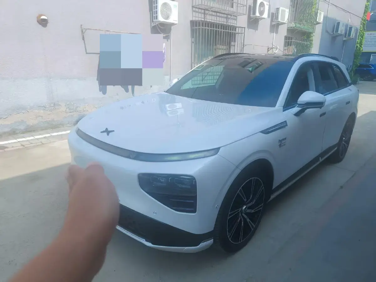 2022 Xpeng G9 BEV 98KWH