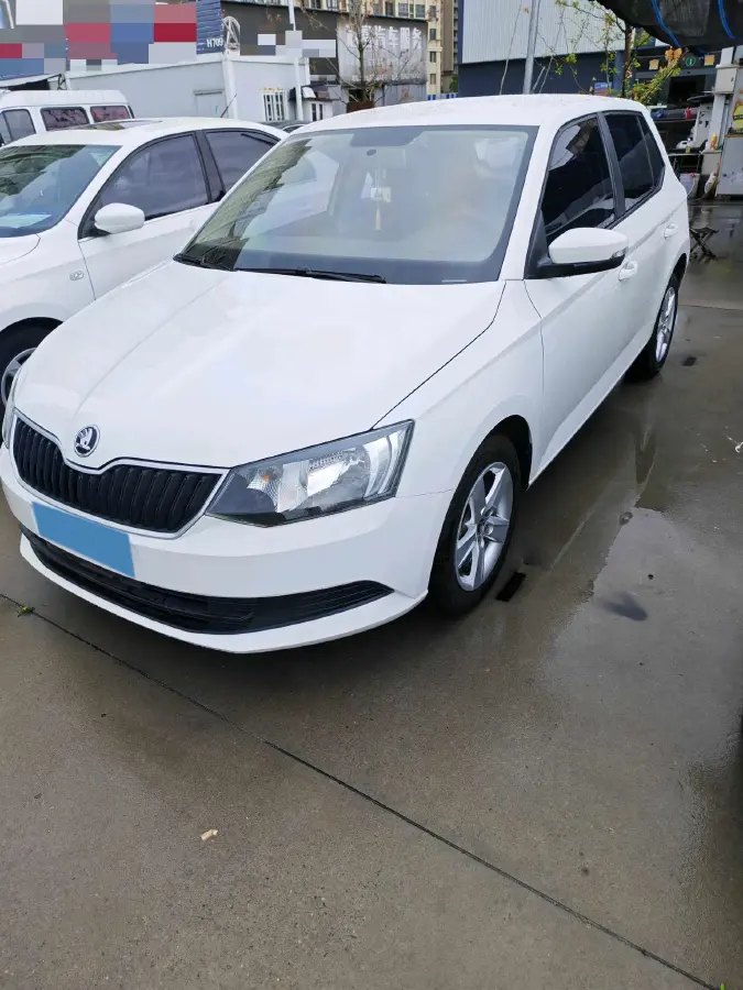 2017 Skoda Fabia 1.4L 90HP L4 6AT