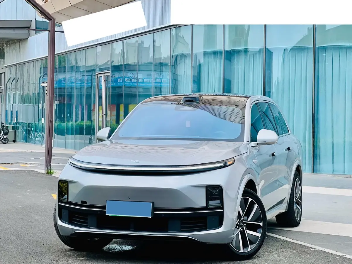 2023 Li L8 Range Extended 154HP REEV 40.9KWH