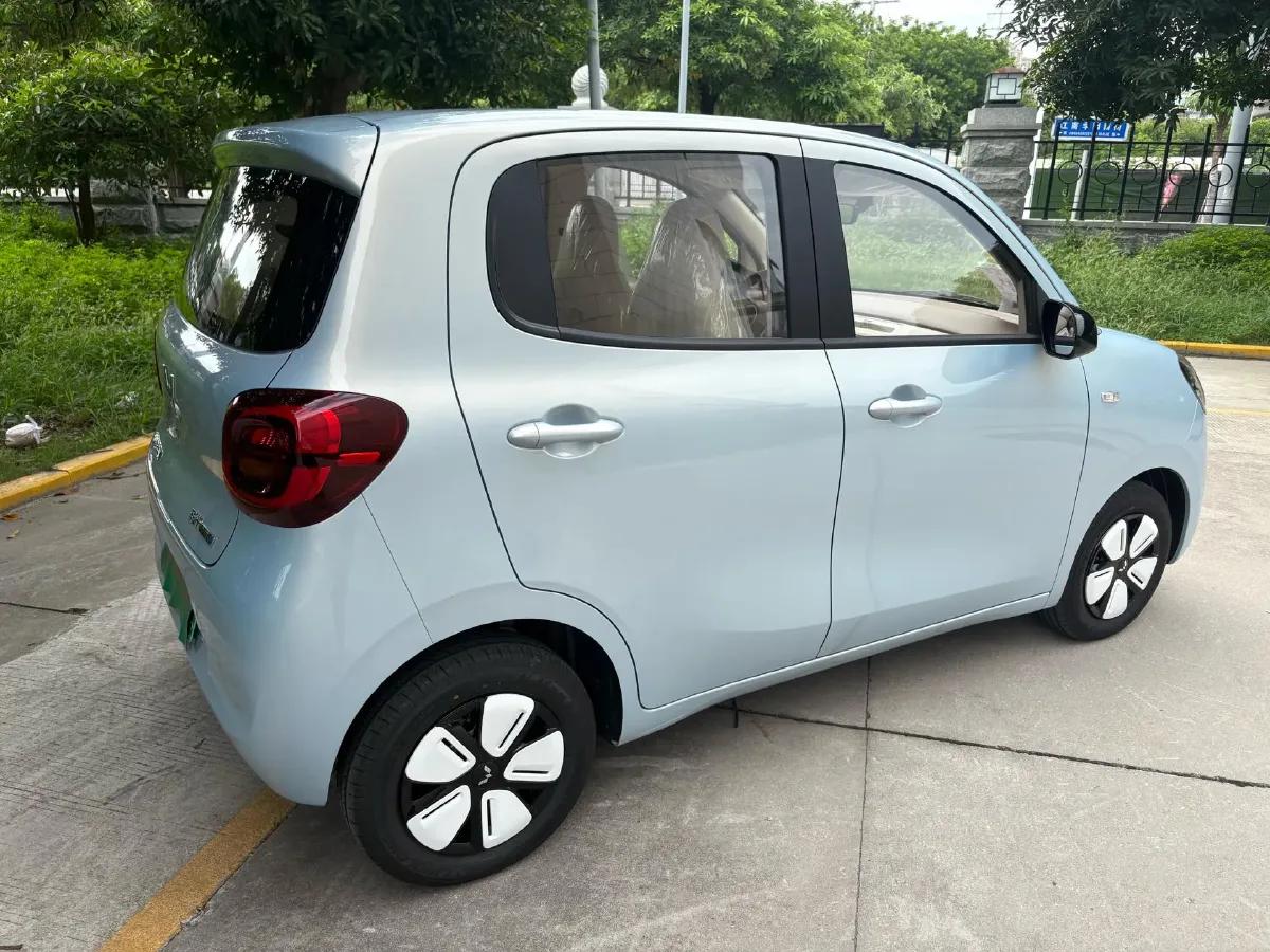 2025 WuLing HongGuang MINI EV BEV 16.2KWH,autocango,china used car exporter,china ev exporter,chinese used car exporter,chinese used ev exporter