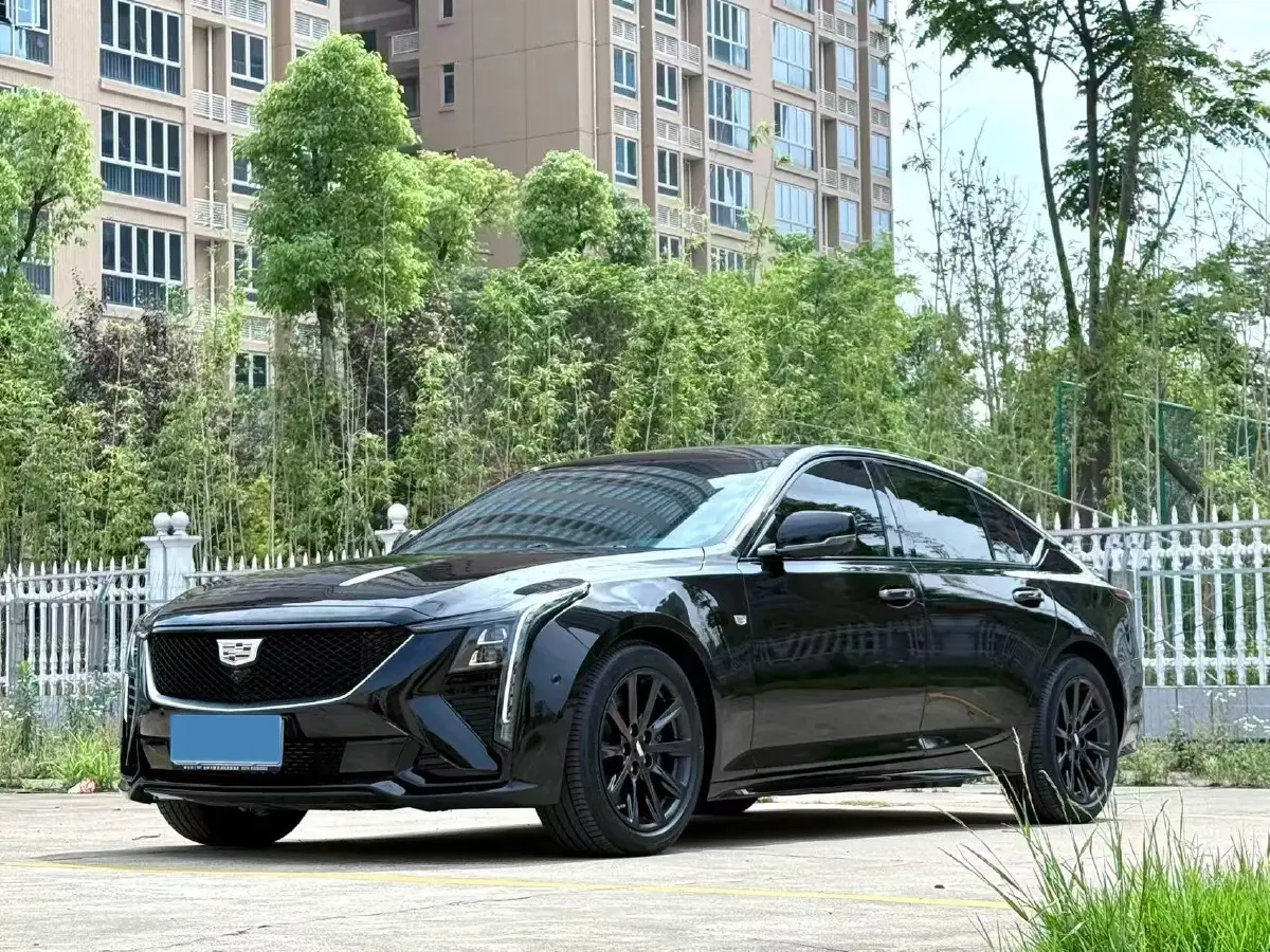 2024 Cadillac CT5 2.0T 237HP L4 10AT