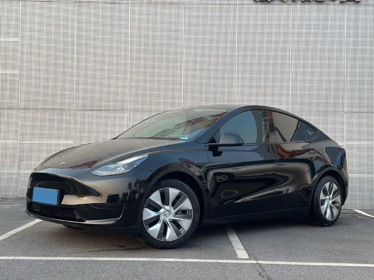 2022 Tesla Model Y BEV 60KWH