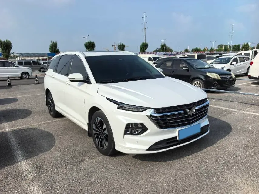 2022 WuLing KaiJie 1.5T 147HP L4 CVT,autocango,china used car exporter,china ev exporter,chinese used car exporter,chinese used ev exporter