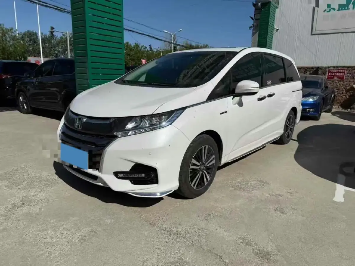 2021 Honda Odyssey 2.0L 146HP L4 E-CVT Hybrid