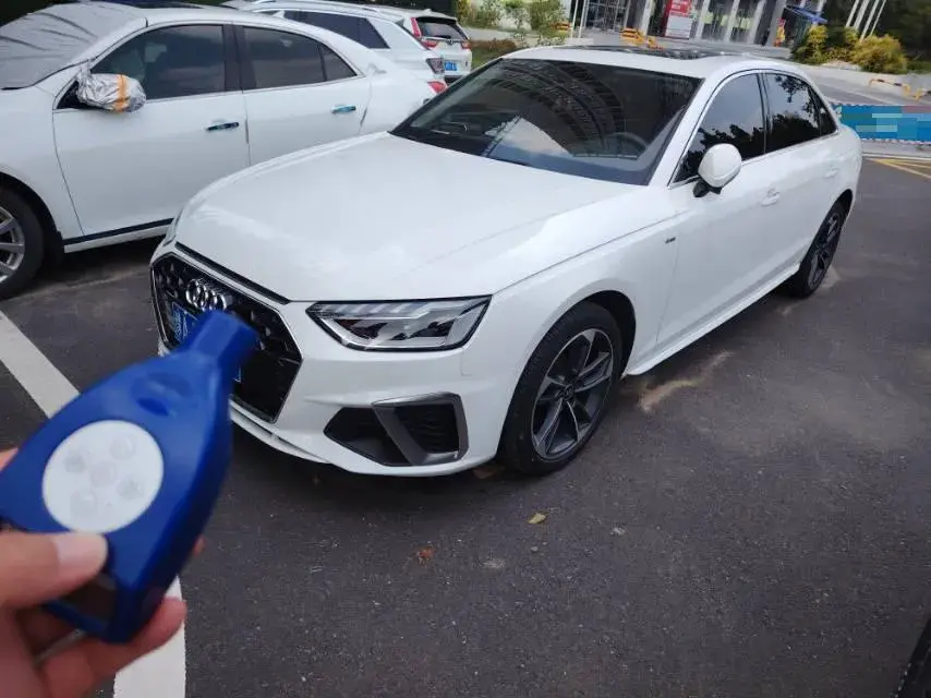 2022 Audi A4L 2.0T 190HP L4 7DCT