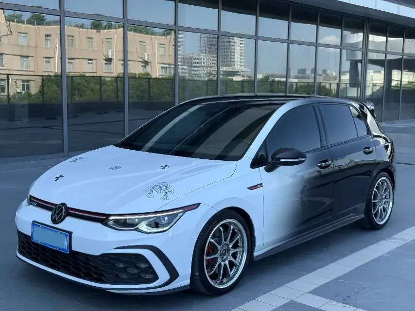 2021 Volkswagen GolfGTI 2.0T 220HP L4 7DCT