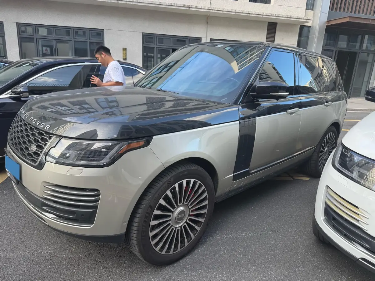 2018 Land Rover Range Rover Evoque 2.0T 241HP L4 9AT