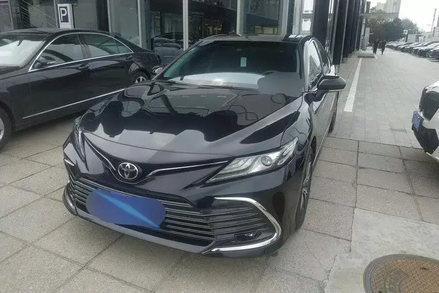 2021 Toyota Camry 2.5L 209HP L4 8AT